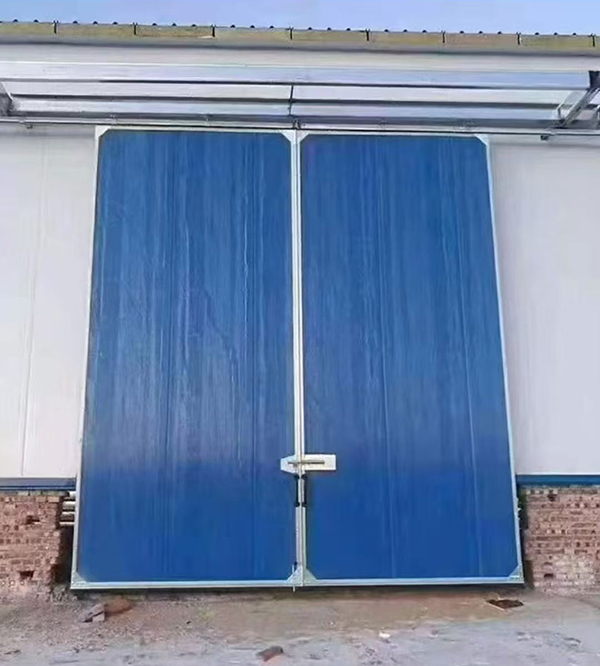 玛纳斯工业门在大型仓储物流通道中的应用实例