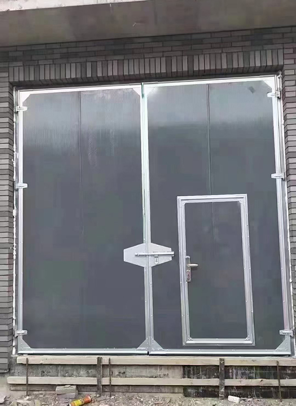 玛纳斯工业平开门在大型设备制造车间的应用实例