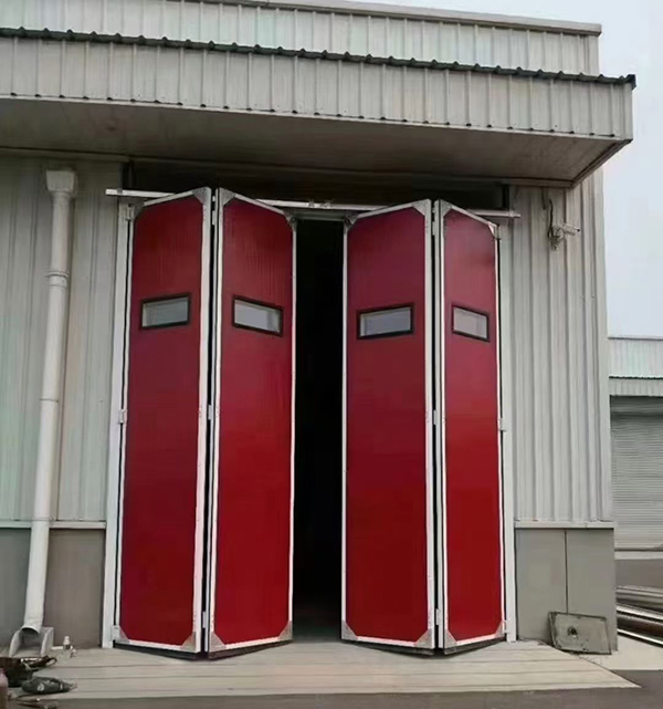 玛纳斯工业折叠门在大型装配车间出入口的应用实例