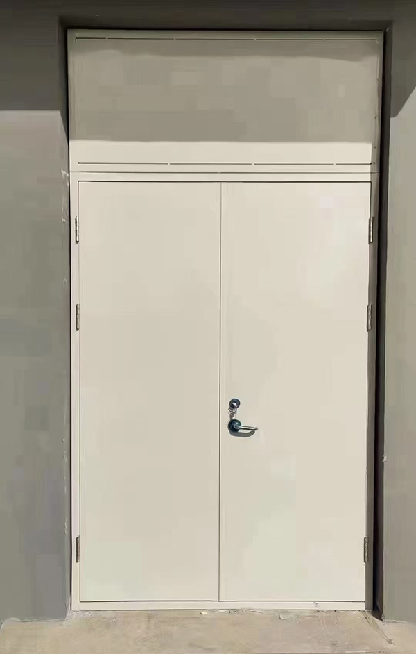 展览馆项目完成大跨度玛纳斯防火门安装